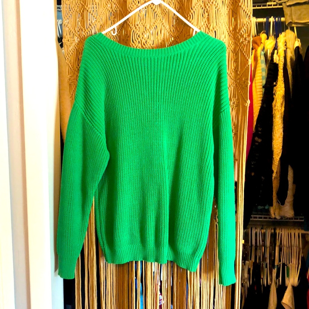 Super cute green sweater